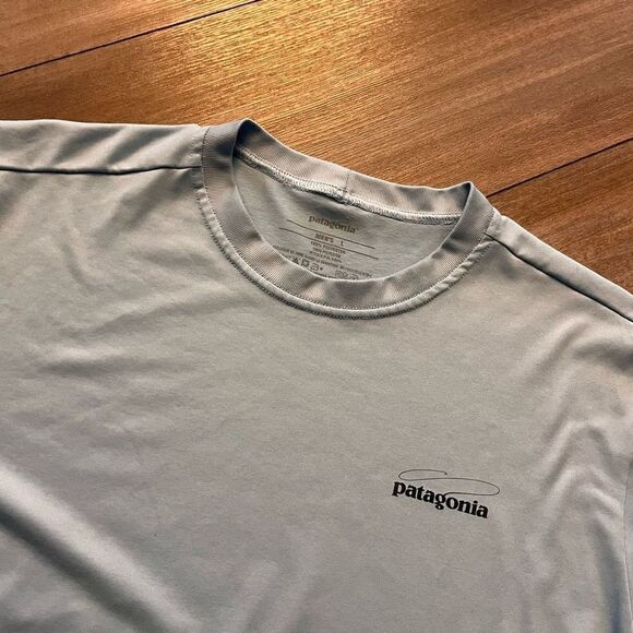 Patagonia Blue Athletic Casual Tshirt‎ Men Large Bin K-105 - Picture 2 of 4